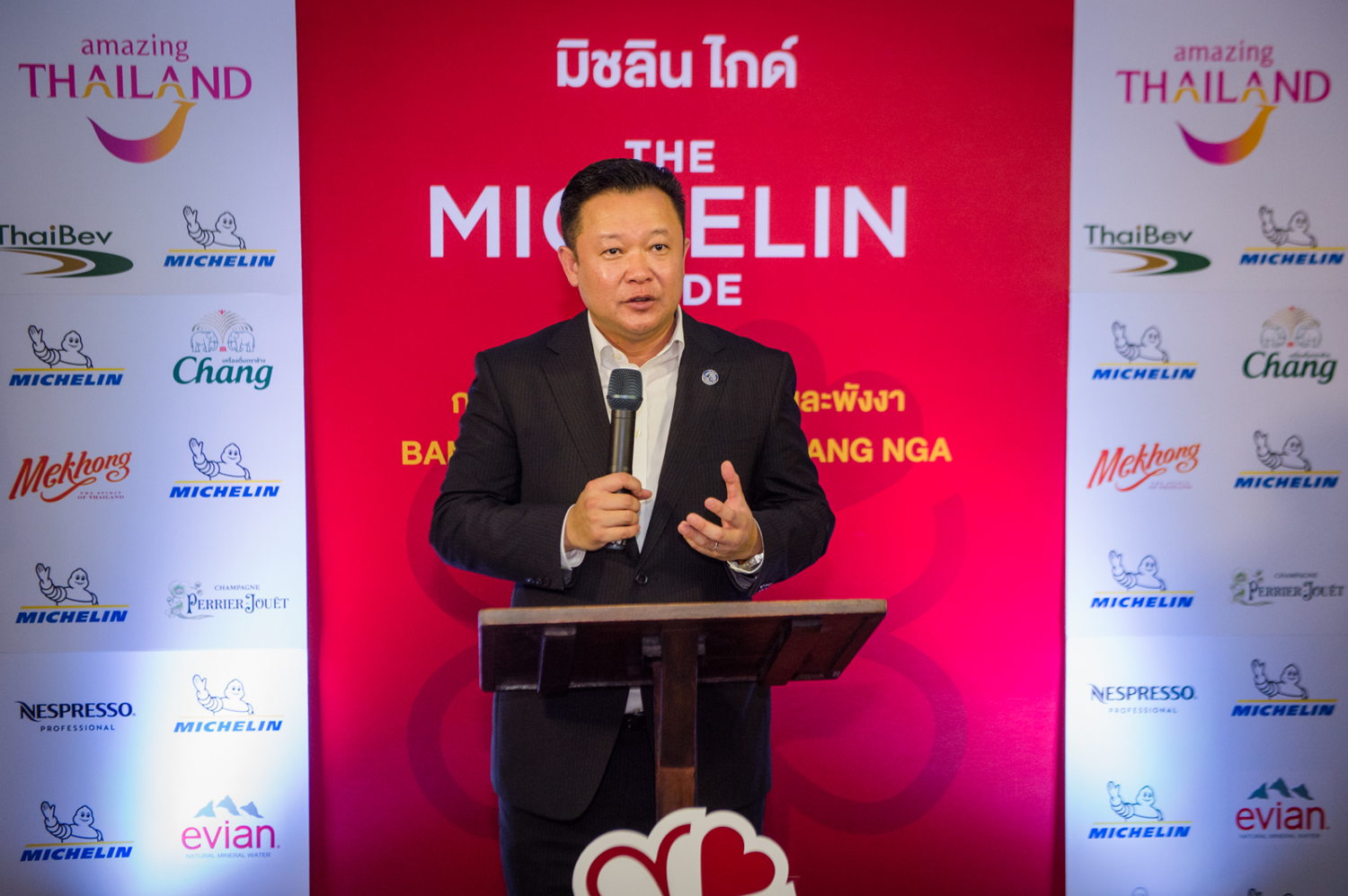Yuthasak Supasorn kondigt de lancering van de nieuwe Michelin Gids Bangkok, Phuket en Phang-Nga aan