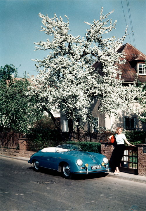 1954. A partir de septiembre incia la producción del 356 Speedster
