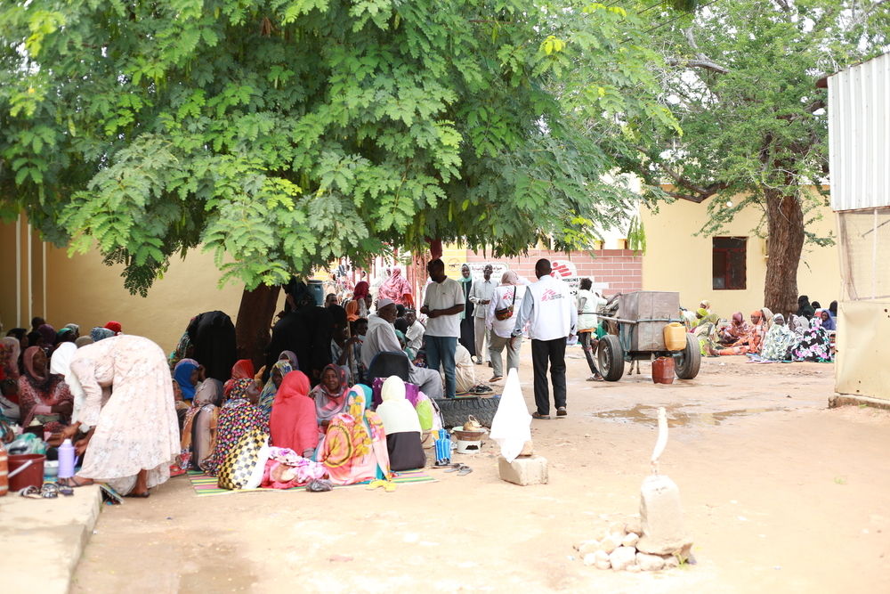 Nyala Teaching hospital: patient’s relatives | Date taken: 05/09/2024 | Photographer: Abdalla Berima | Location: Sudan