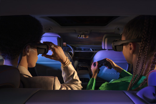 Audi intègre la solution idéale contre l’ennui sur les longs trajets en voiture : holoride
