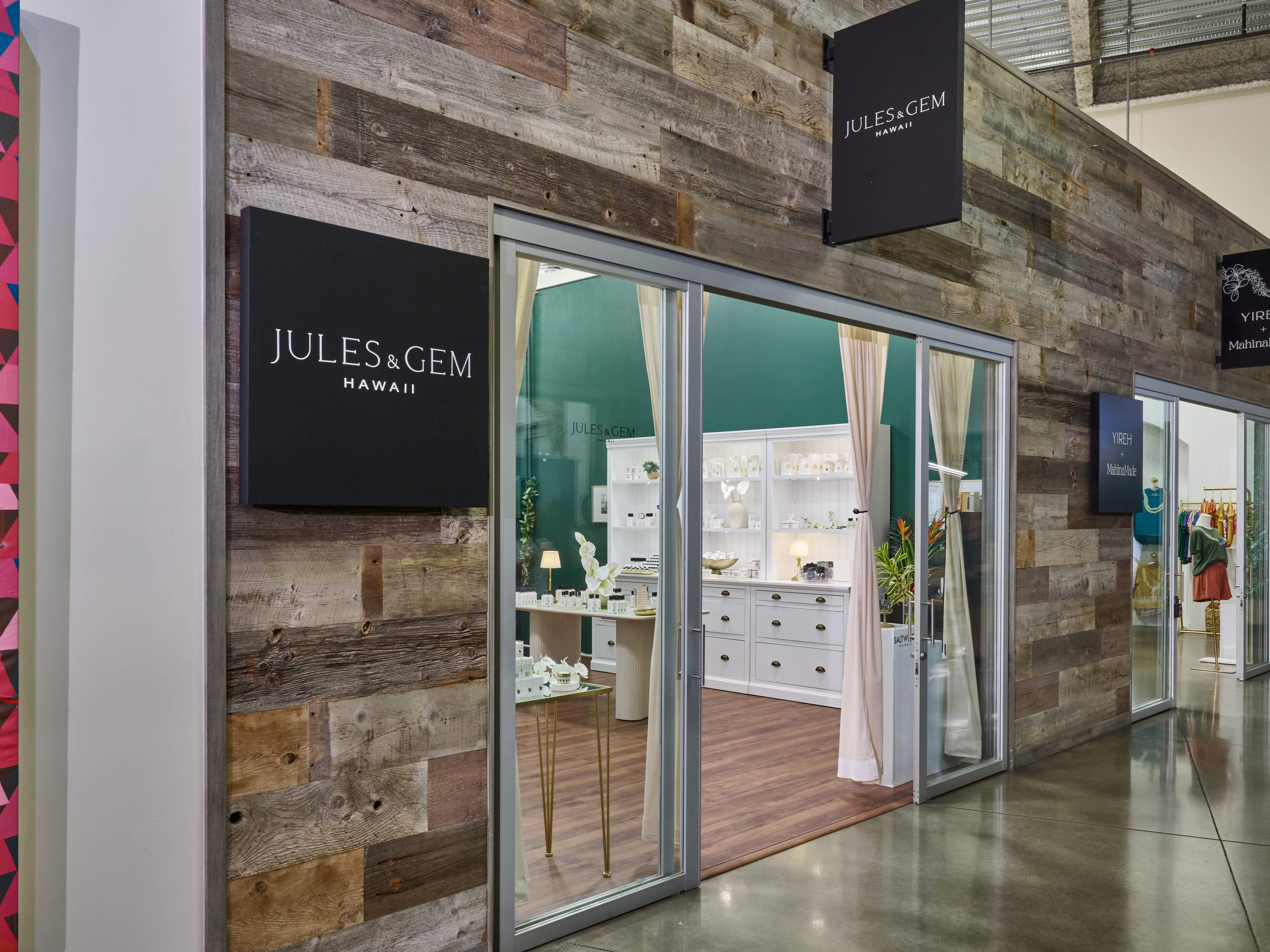 JULES AND GEM HAWAI‘I OPENS FIRST RETAIL LOCATION AT SOUTH SHORE MARKET