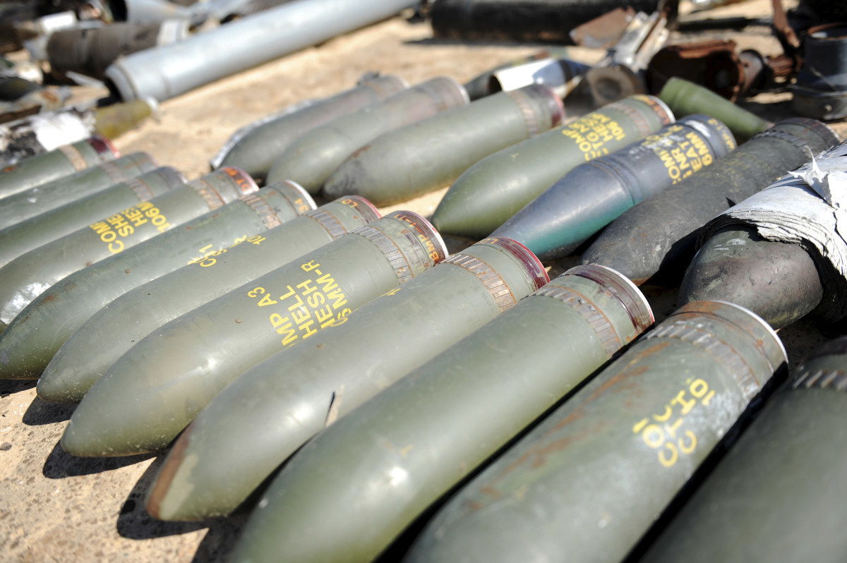 Sous-munitions en Libie © JJ. Bernard /Handicap International