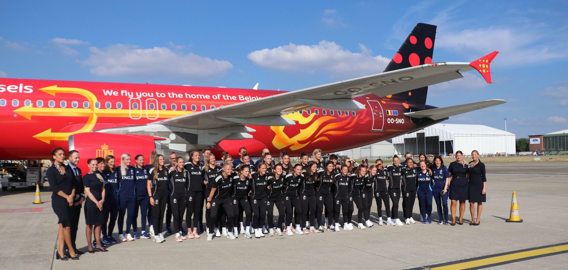 Red Flames vertrekken met Brussels Airlines naar het Europees Kampioenschap voetbal