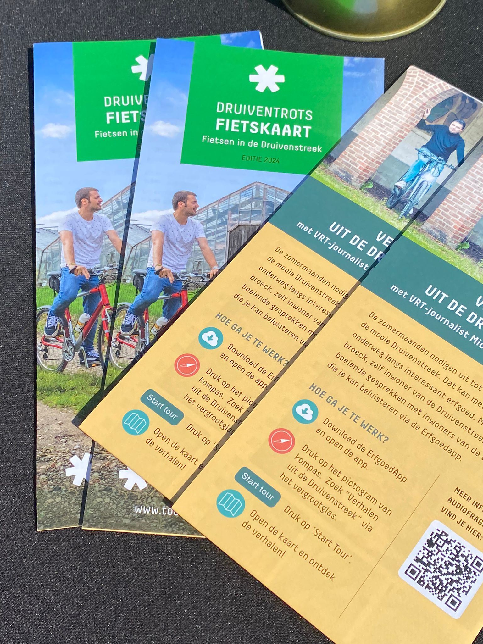 Toeristen kunnen de Druivenstreek verkennen via de drie Druiventro(t)s-fietsroutes. Toeristen kunnen de Druivenstreek verkennen via de drie Druiventro(t)s-fietsroutes.