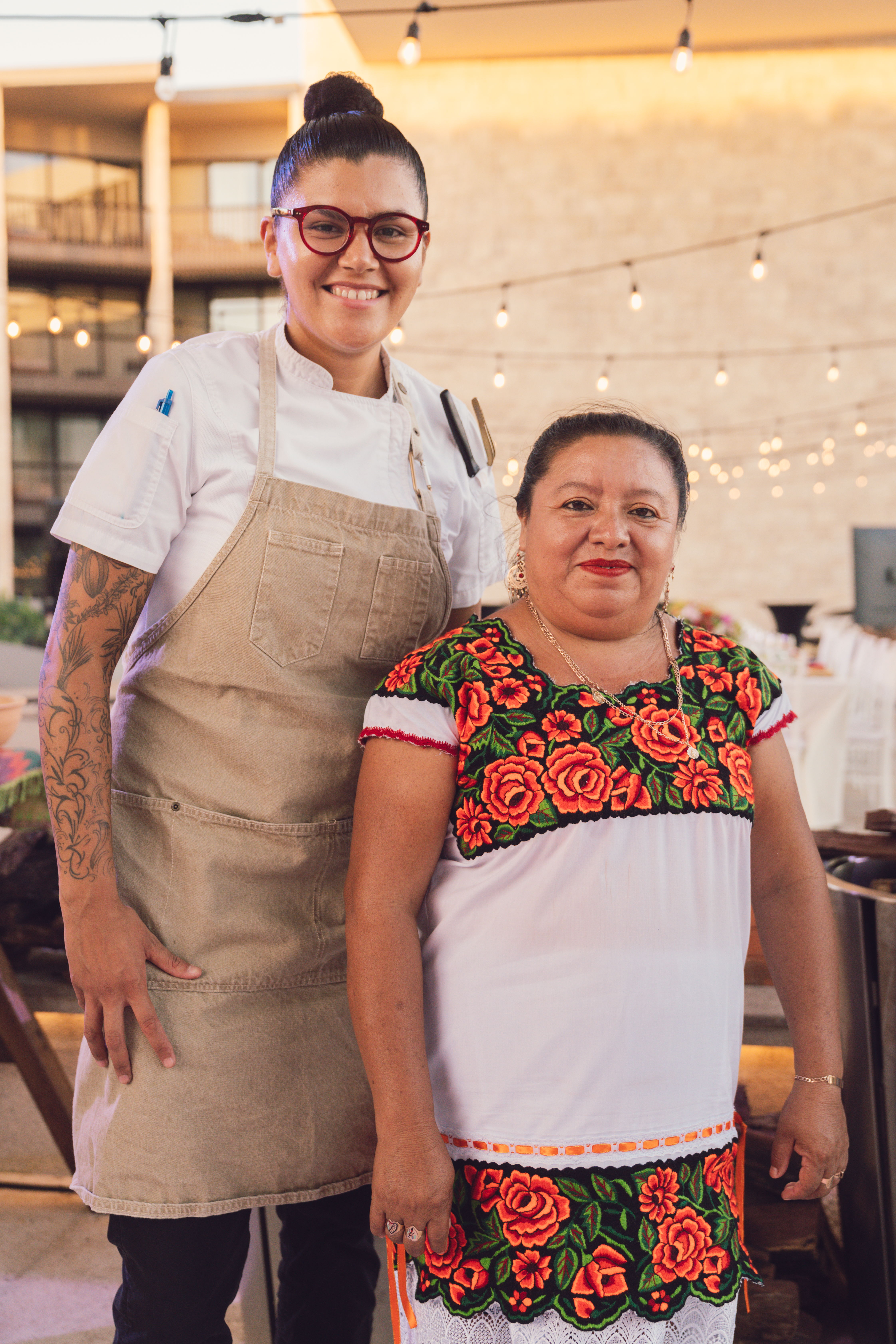 Chef Paula Muñoz y Rosalía Chay Chef Paula Muñoz y Rosalía Chay
