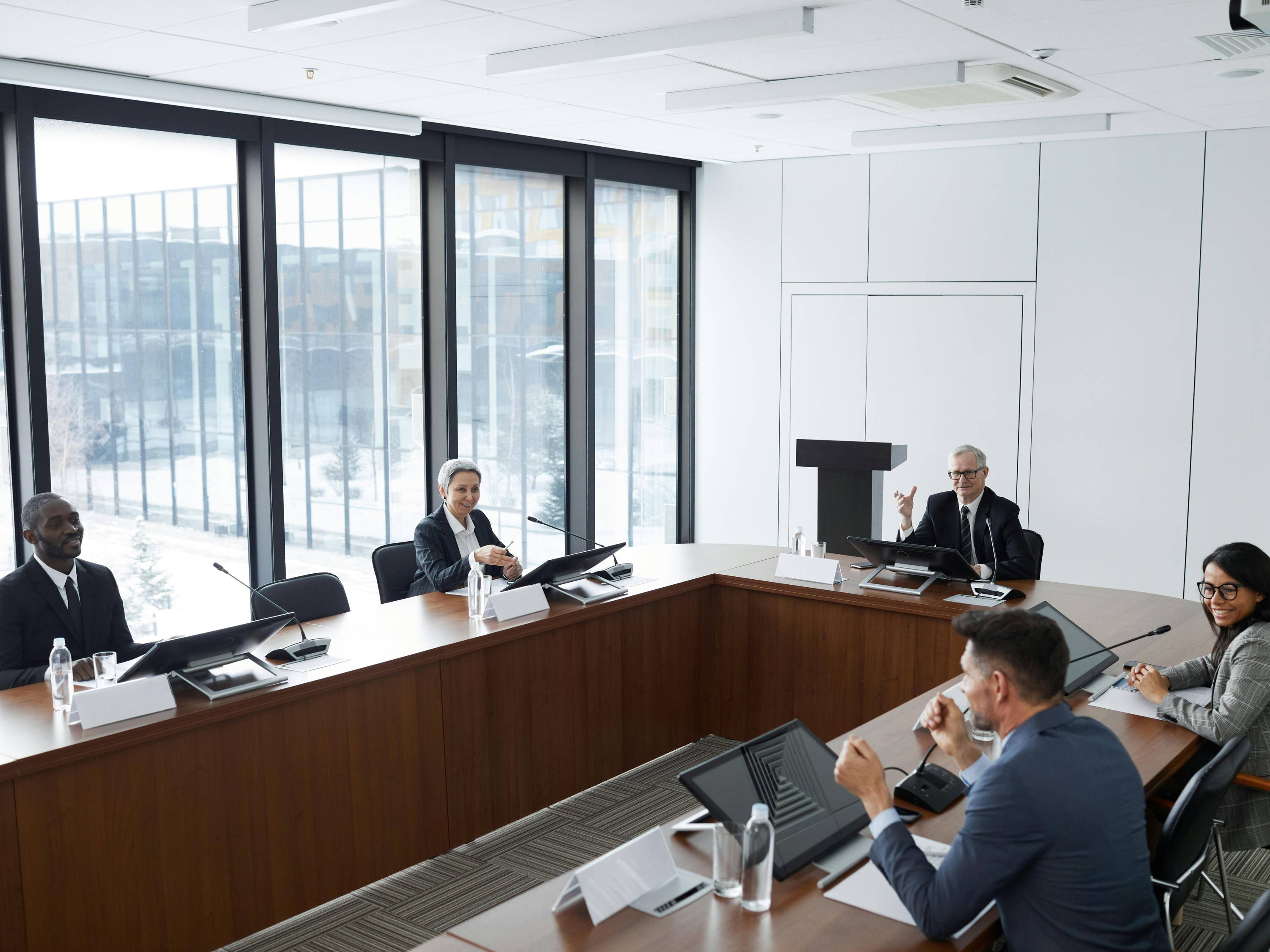 Les conseils d’administration belges se distinguent par une plus faible implication dans les opérations et une plus grande confiance en leur comité exécutif
