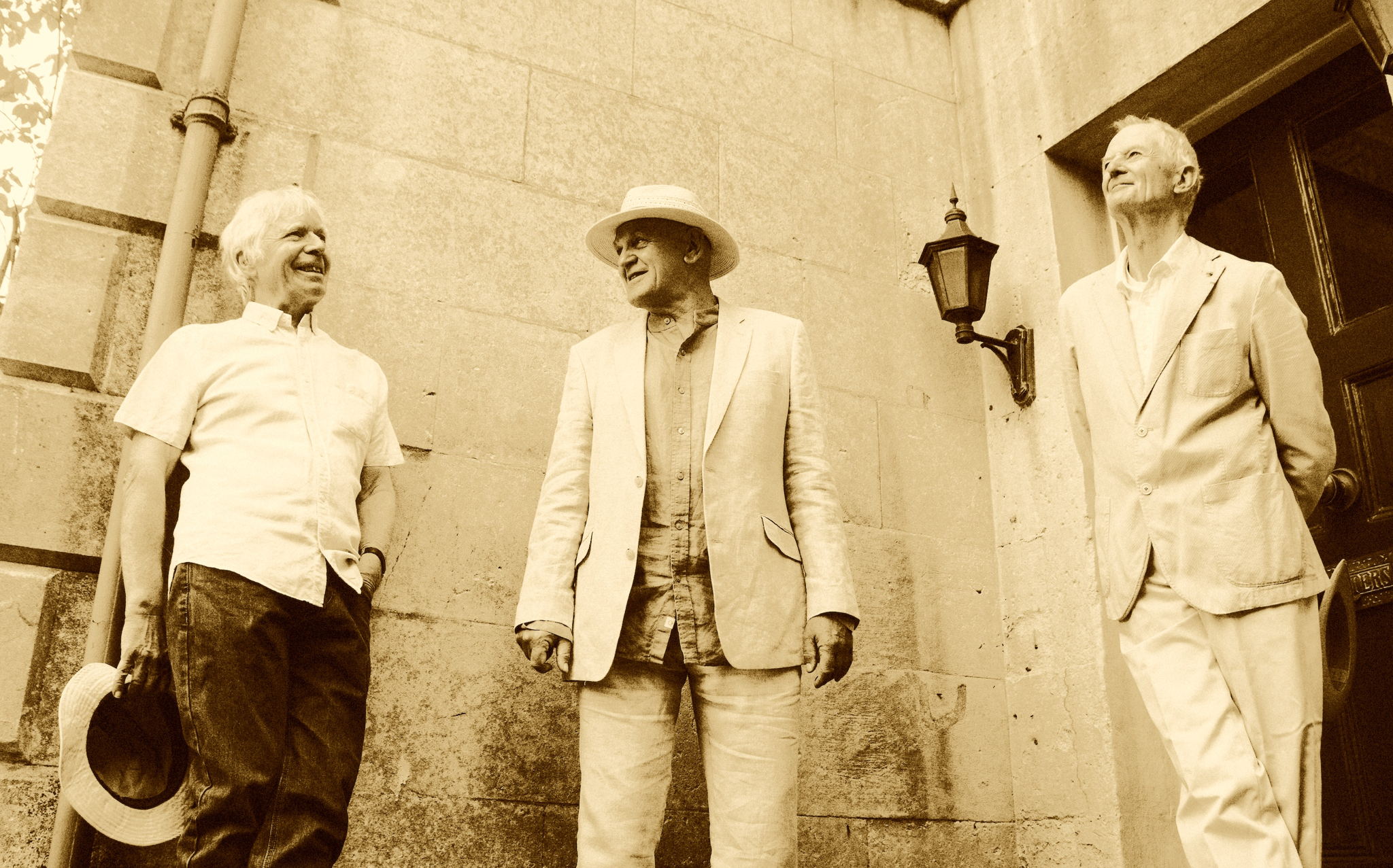 VDGG in 2021 photo Max D'Orsogna