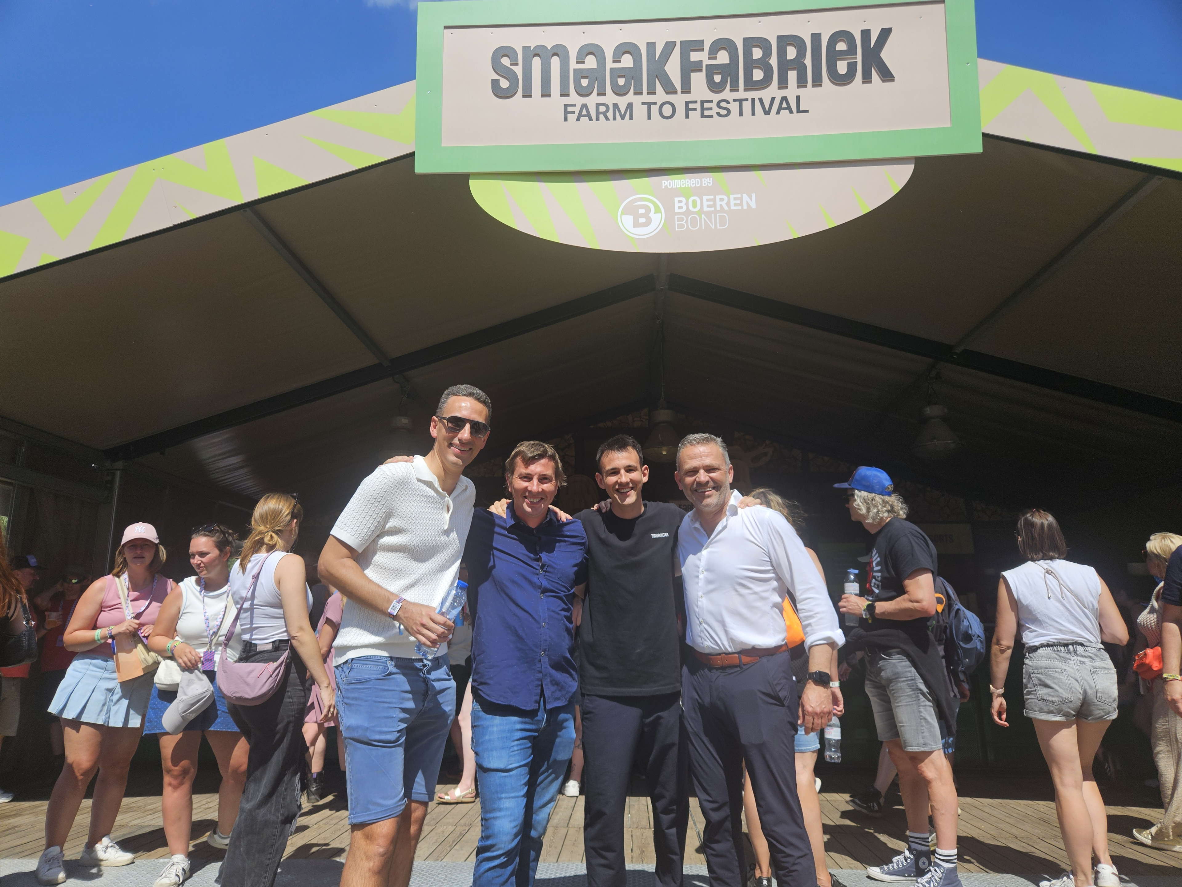 Van bij de boer tot op het festivalpark: Boerenbond en Loïc Van Impe serveren lokaal lekkers in De Smaakfabriek op Rock Werchter