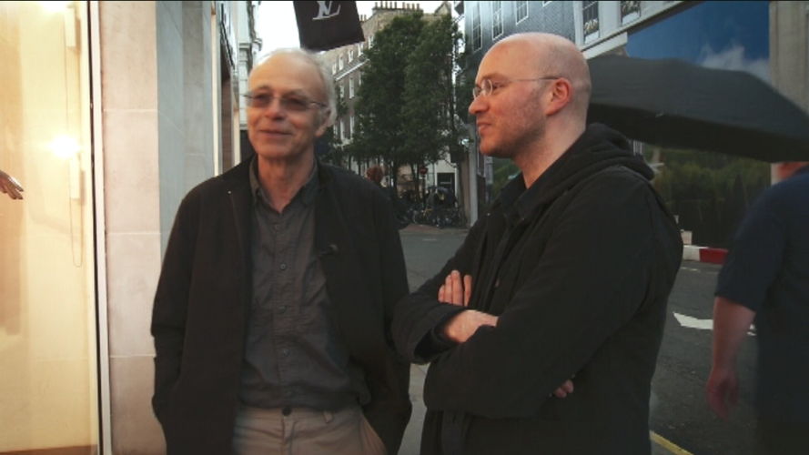 Het voordeel van de twijfel - Fuck the Poor - Peter Singer en Stefaan Van Brabant - (c) VRT
