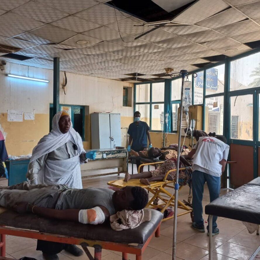 Jartum. El hospital de Bashair, que cuenta con el apoyo de MSF, recibió a más de 60 pacientes heridos y 43 muertos tras la explosión en un mercado el pasado 10 de septiembre. Foto: MSF