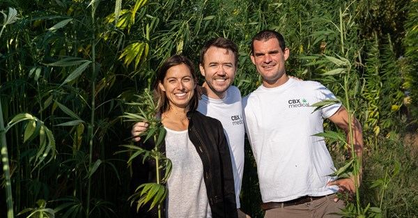 De drie mede-oprichters van CBX Medical: Flora Mer, Lionel Quataert en Jonathan Blondiau. De drie mede-oprichters van CBX Medical: Flora Mer, Lionel Quataert en Jonathan Blondiau.