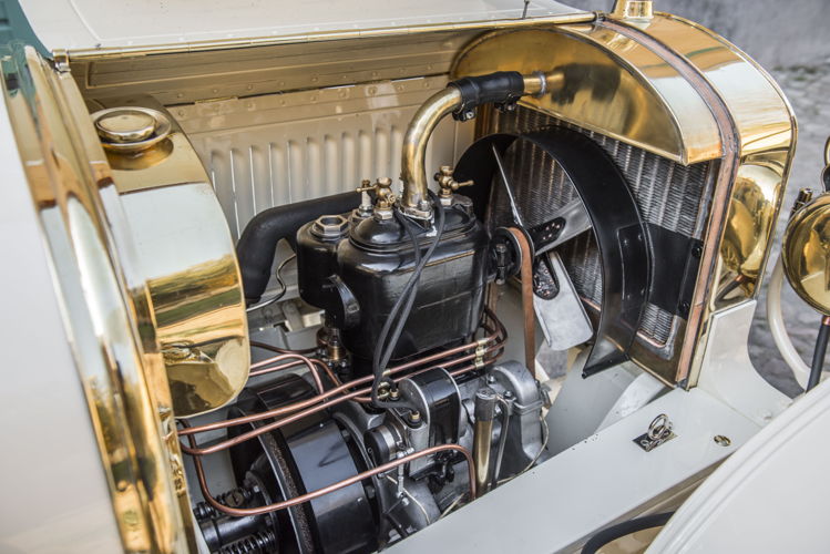 All key components of the car are original parts, with which the L&K BSC left the factory halls in 1908 - including the engine with serial number 5635. The water-cooled two-cylinder in-line engine with a displacement of 1399 cm3 had an output of 12 hp (8.8 kW) with the fuel at that time.