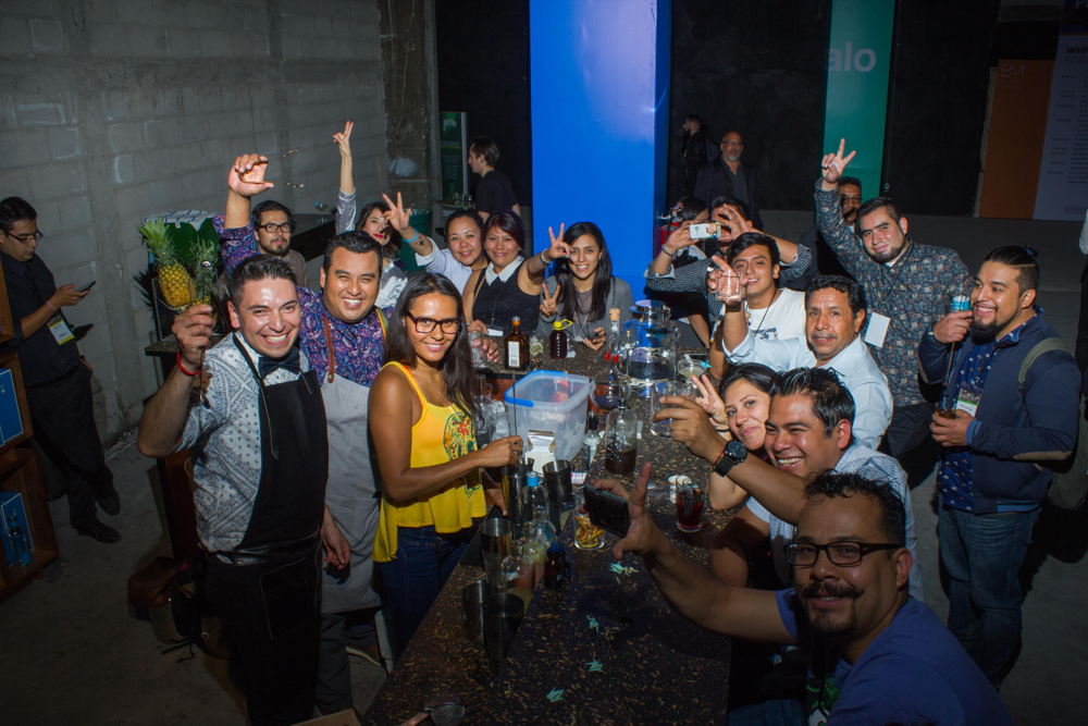 Azanthy Dokins, Osvaldo Vázquez y Edgar Rueda mixology session