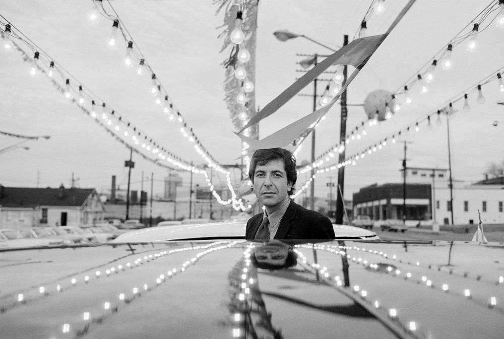 Leonard Cohen in Nashville, Tennessee, in 1968. AKG5543724 © akg-images / Tony Vaccaro Leonard Cohen in Nashville, Tennessee, in 1968. AKG5543724 © akg-images / Tony Vaccaro