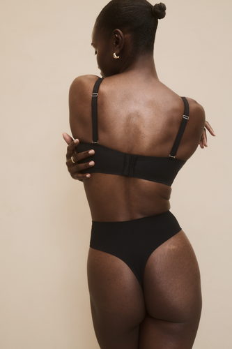 Hunkemöller_SS24_20240226_Hunkemoller_Signature_Q2_MR_M24_Q2_012_SIGNATURES_HKM_Group_Smooth_Optional_114