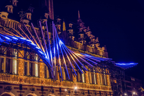 Painting with Light catches magical soundwaves with Beats of Leuven light art installation