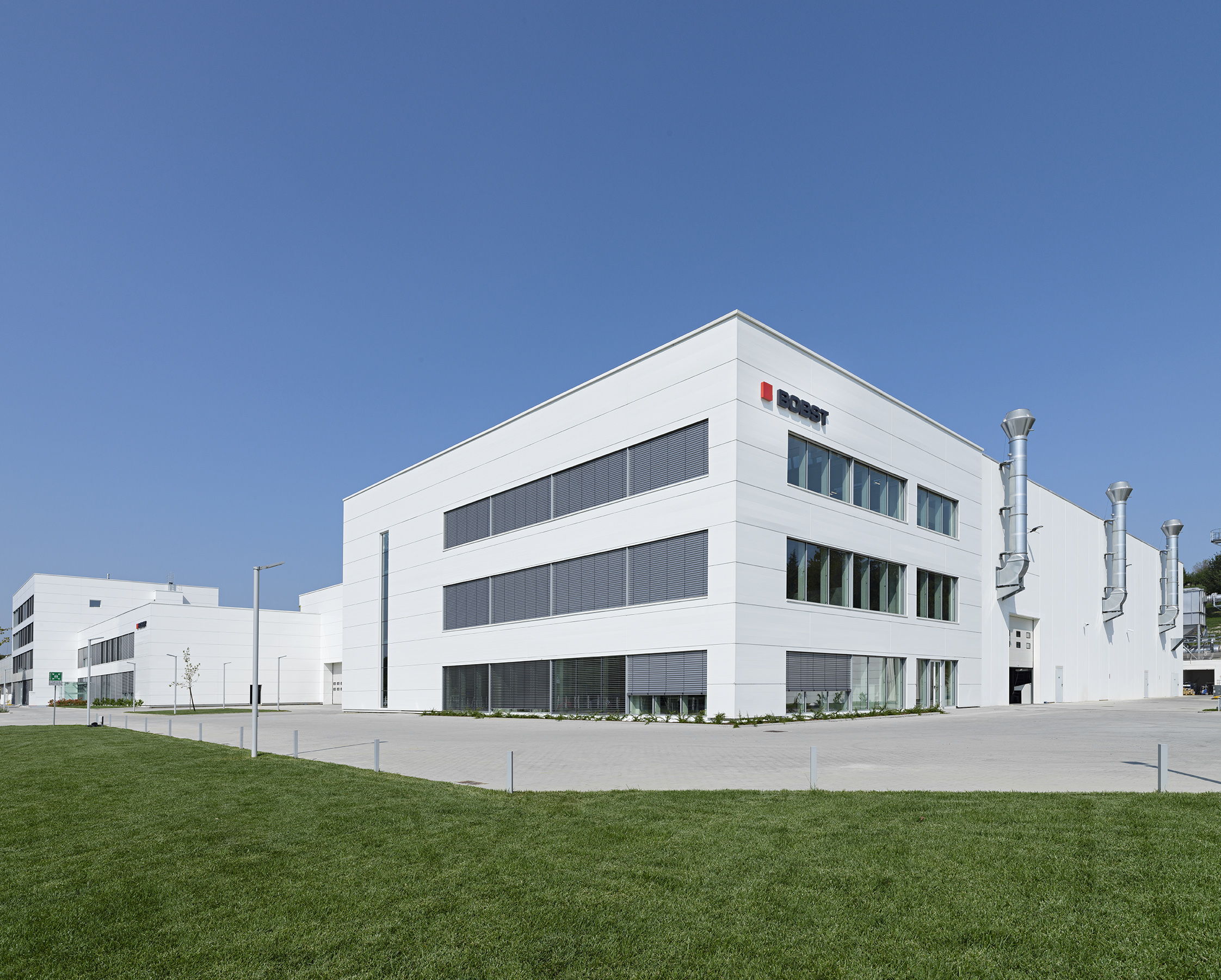The Competence Center facility for flexible packaging technologies adjoining the production plant of Bobst Italia, in San Giorgio Monferrato, Italy
