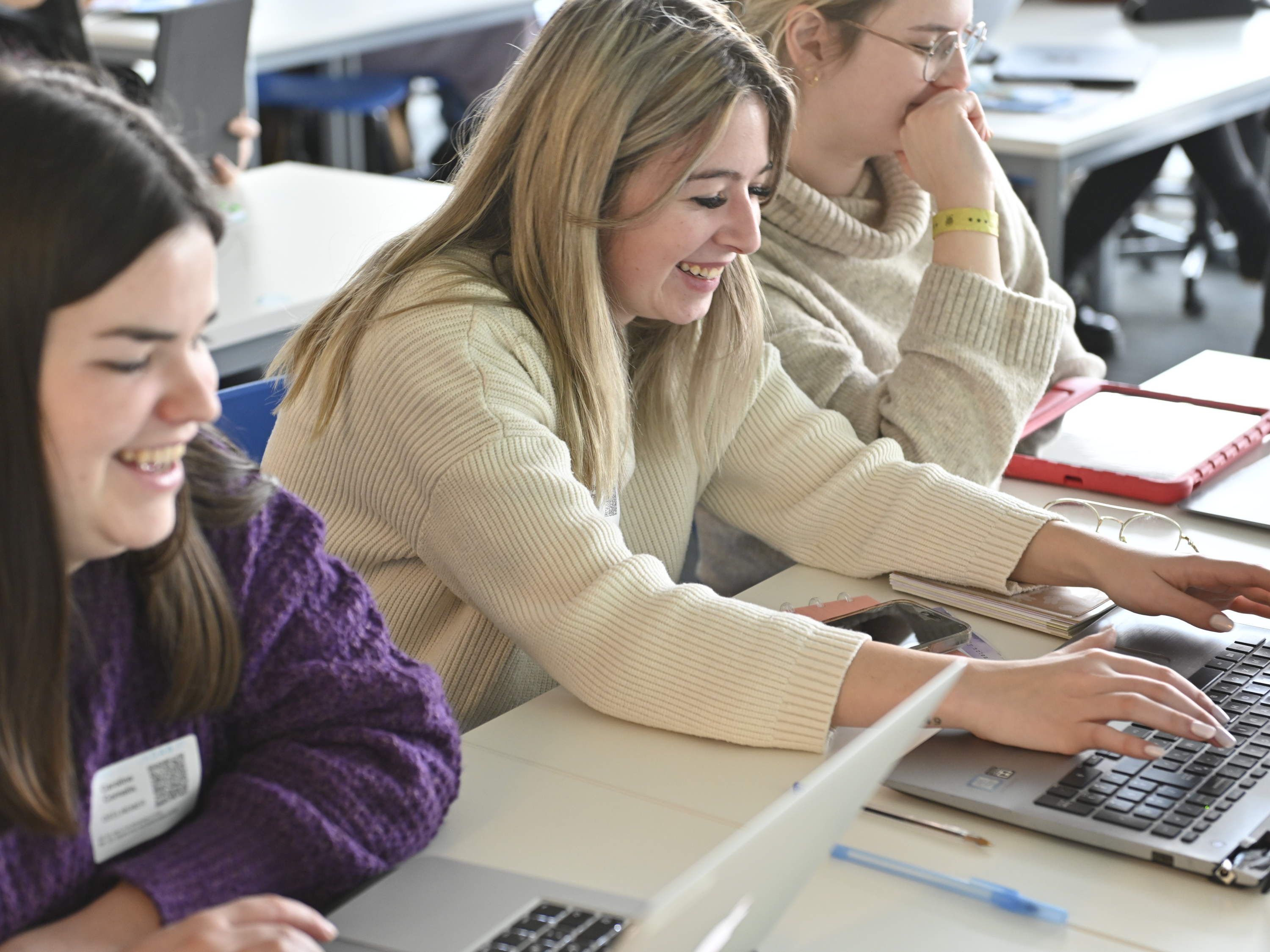 ICT-praktijkdag: AI en veilig onderwijs in de spotlight