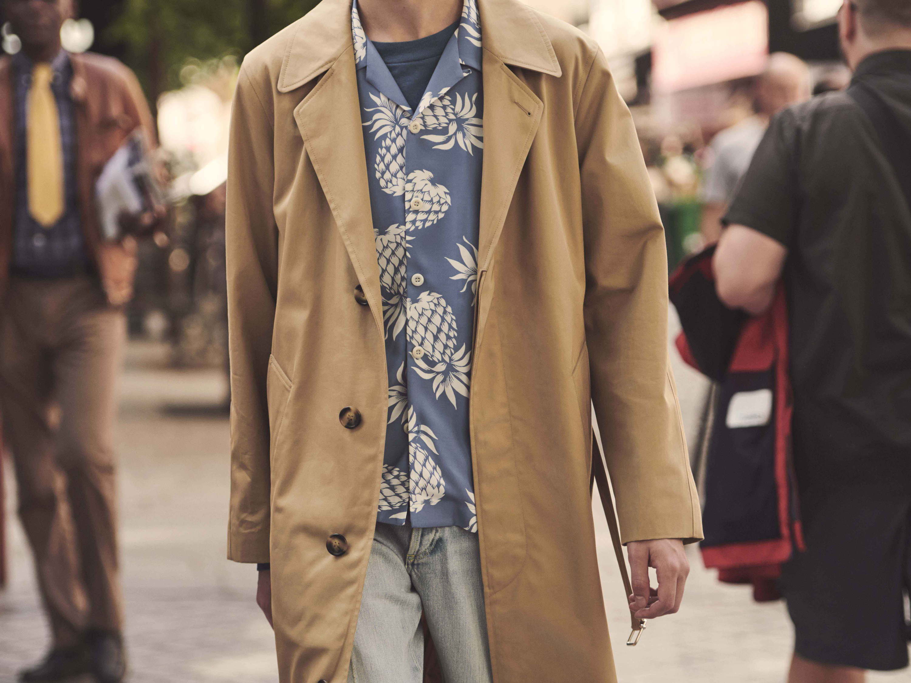 Sandro manifiesta un estilo relajado y retro en su colección para hombre Primavera/Verano 2019.