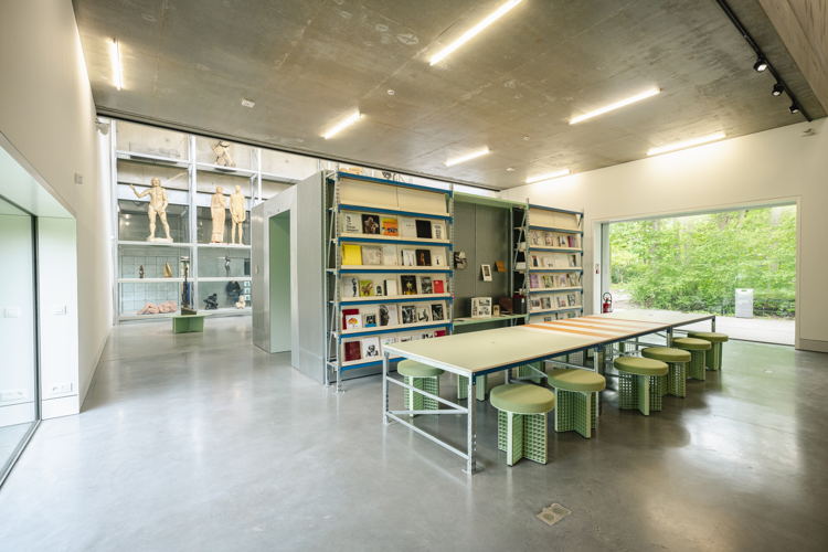Collection Pavilion with museum library - Photo: Tom Cornille 