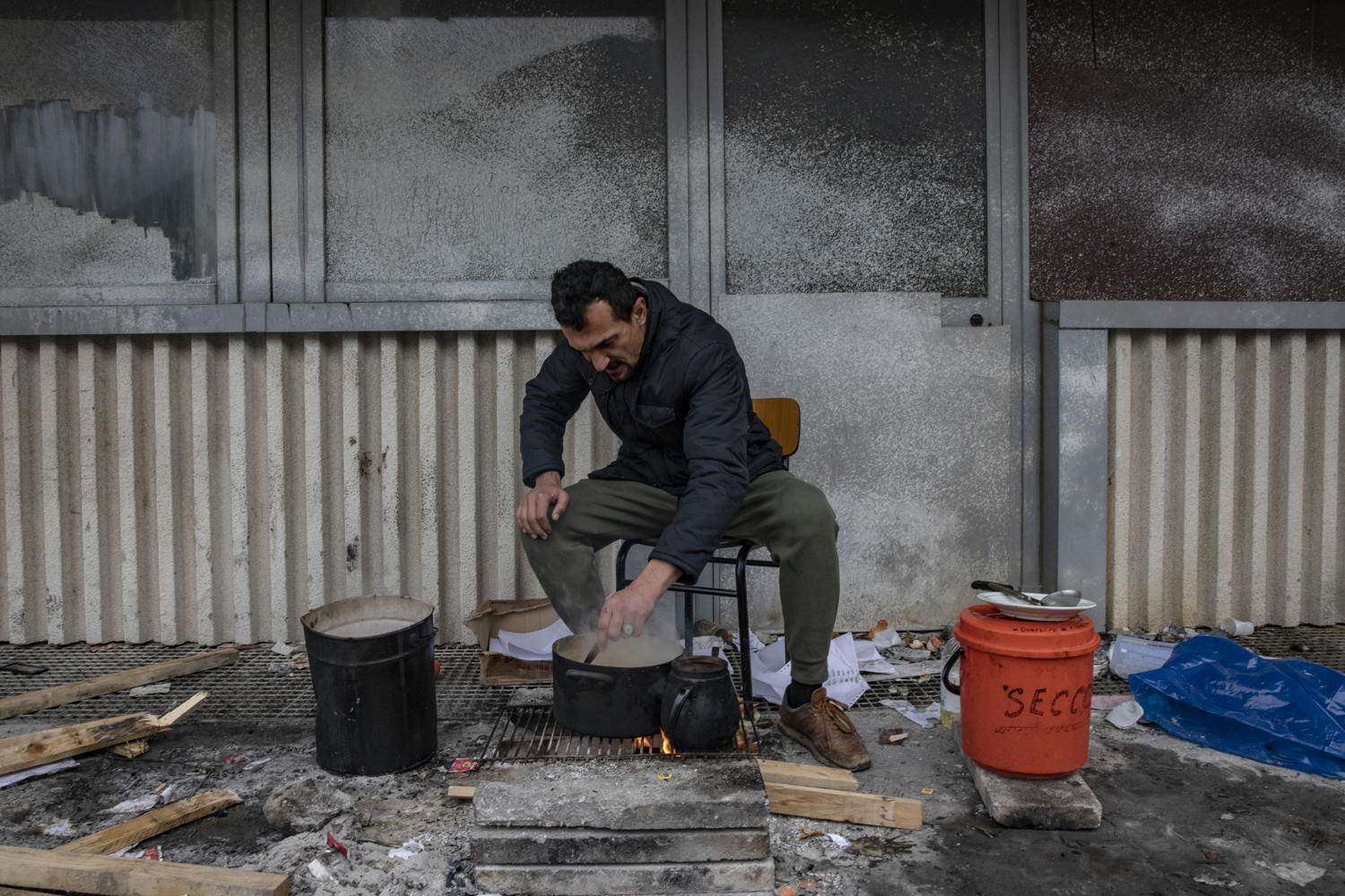 On the streets, along railway tracks, in abandoned buildings and on the beach: this is where migrants and refugees live in Ventimiglia after authorities closed the transit camp near the Roja River last July. Copyright: Francesca Volpi
