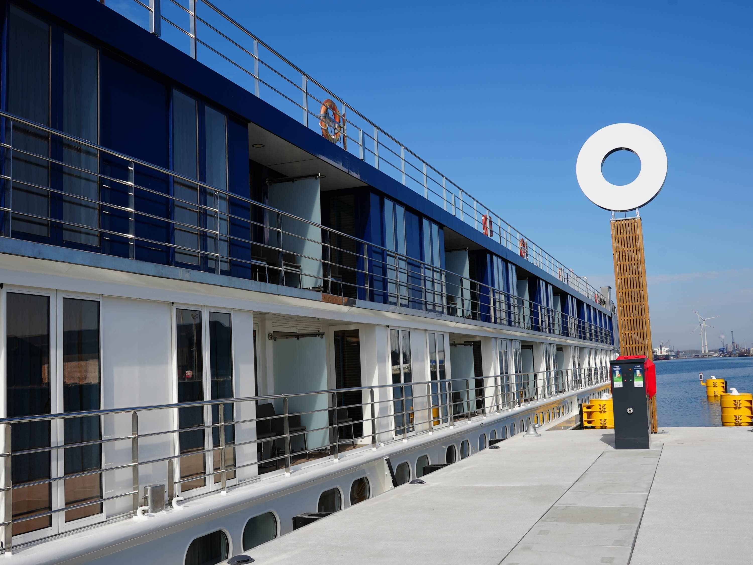 North Sea Port inaugurates sustainable jetty with shore power