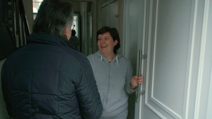 Zelfde deur, 20 jaar later: Aarsele nu (c) VRT