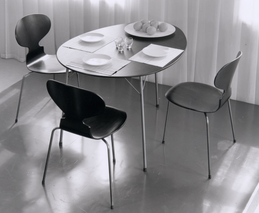 Fritz Hansen_Egg Table Archive