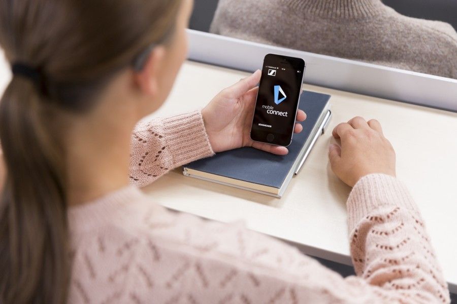 Lecture de contenus audio live via wi-fi : Sennheiser Mobile Connect vous apporte le soutien auditif dont vous avez besoin via votre smartphone