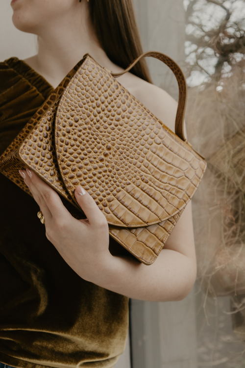 Mieke Dierckx_mini briefcase walnut croco€475