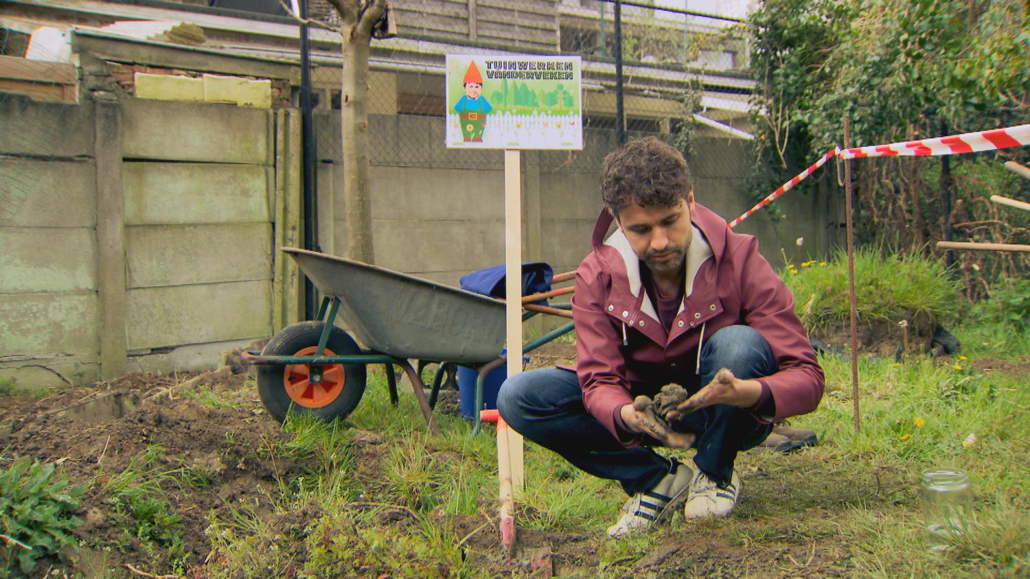 Jan en Thomas leggen een tuin aan voor geen geld
Voor hetzelfde geld (c) VRT