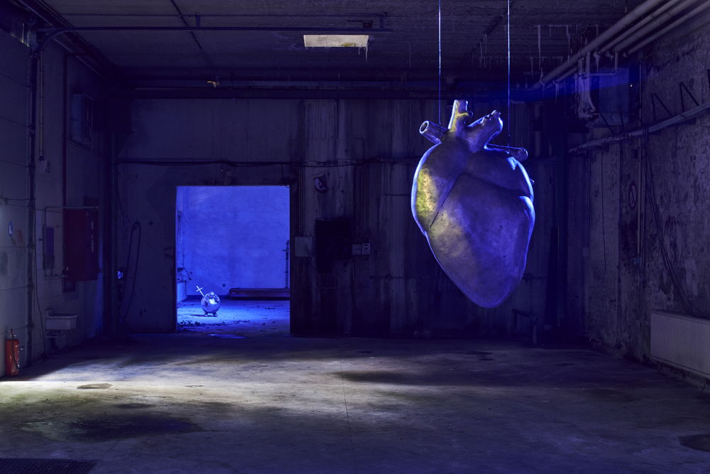 19. Installation view of Daan Gielis, Robber and heart, at Horst, Flying on the Raven's Wing, 2021. Image by Matthijs van der Burgt