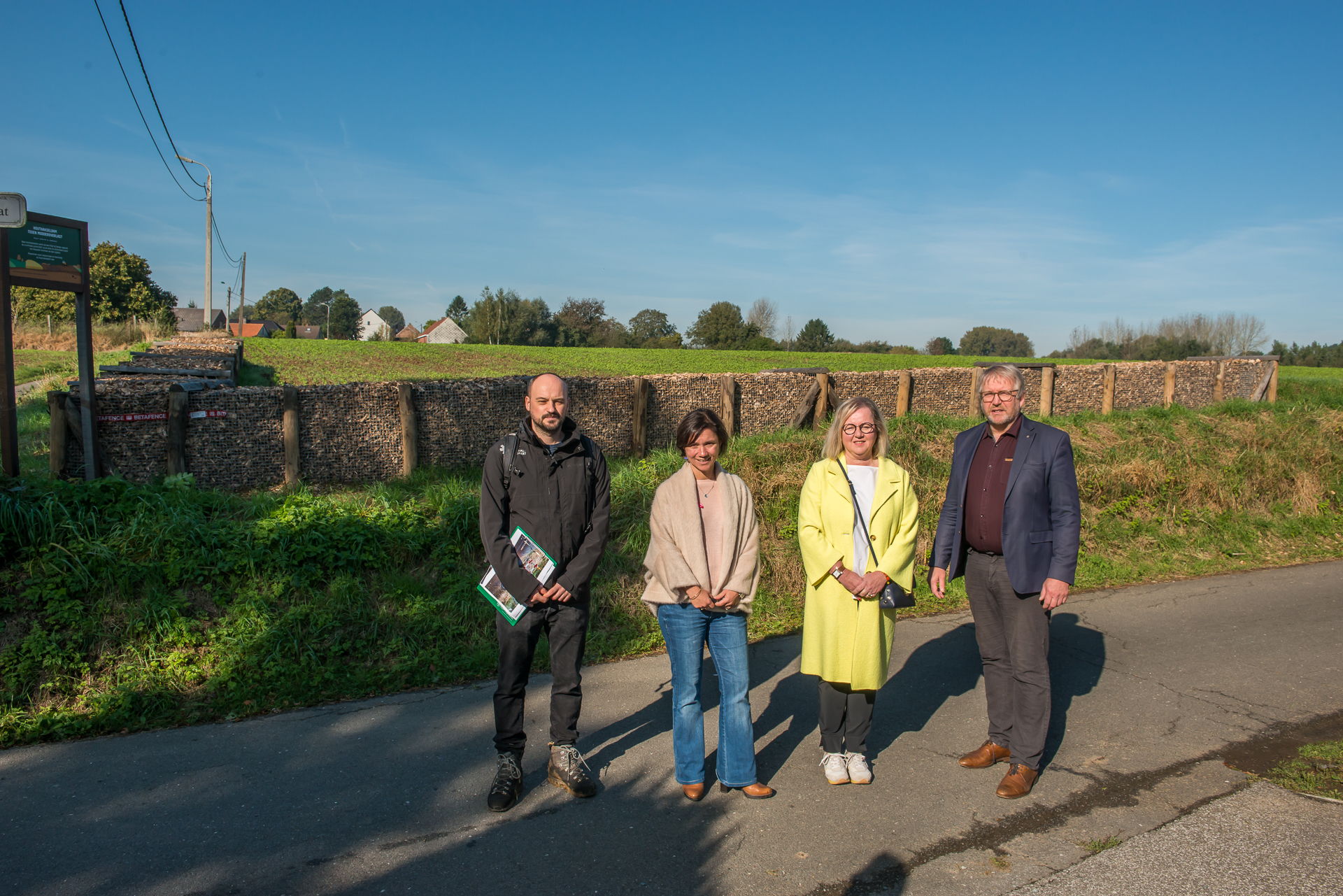 De provincie Vlaams-Brabant en de gemeente Lennik voerden samen erosiebestrijdingswerken uit aan de Katteklauwstraat