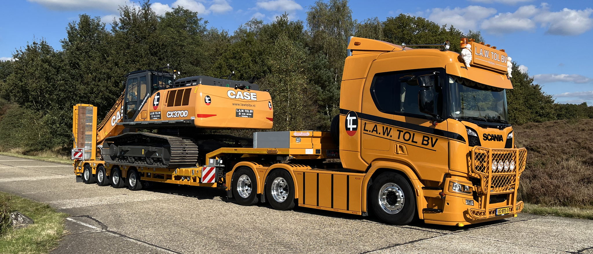Primeur voor L.A.W. Tol tijdens de Truckstar Mack & Speciaal Transportdag