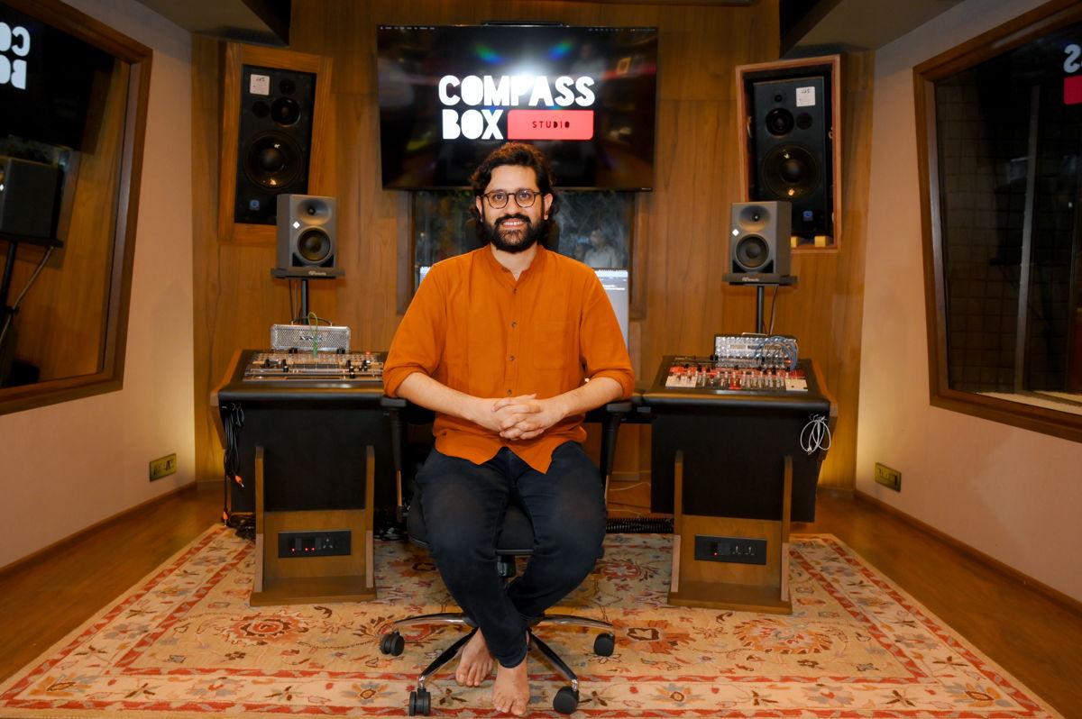 Ragg Sethi, Studiobesitzer, Produzent und Musiker im Compass Box Studio in Gujarat