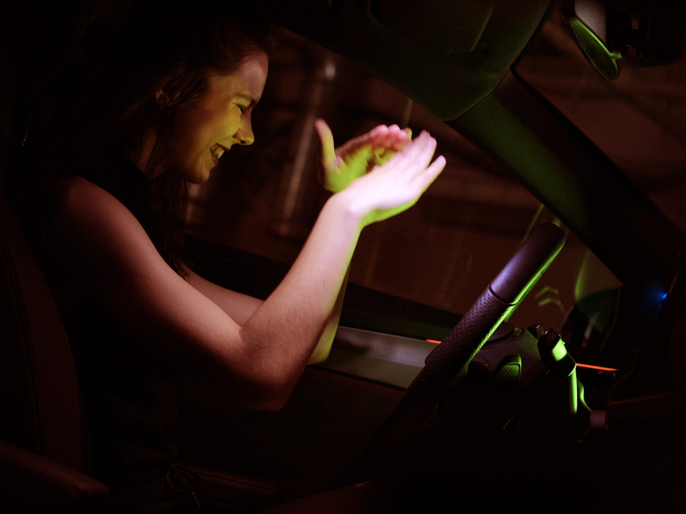 PERSBERICHT: CUPRA en DJ Amber Broos geven tips om optimaal muziek te beleven in de wagen