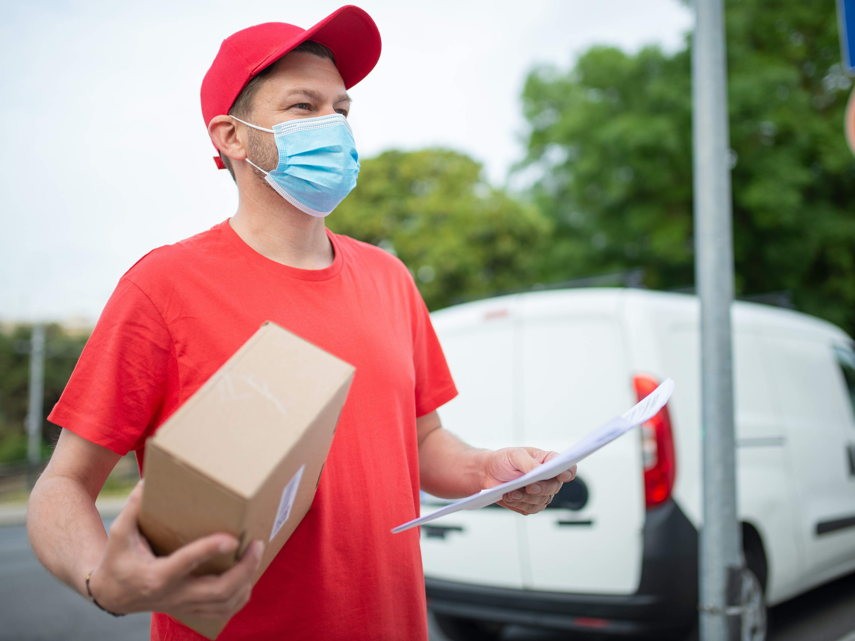 ¿Cómo ha mejorado la situación laboral de los repartidores? Ellos mismos te lo cuentan