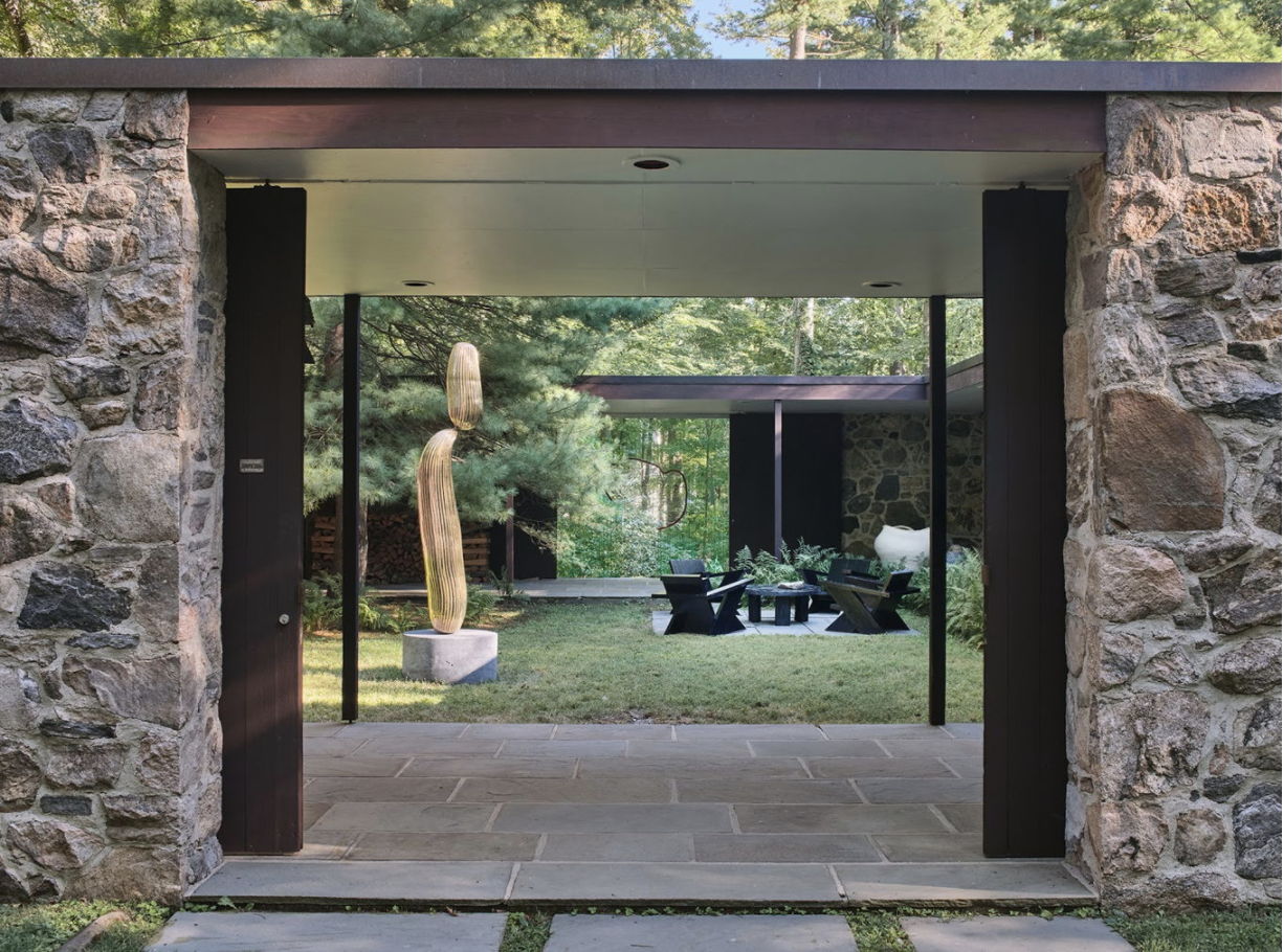 At The Noyes House: Blum & Poe, Mendes Wood DM, and Object & Thing. The Noyes House, New Canaan, CT. Photo by Michael Biondo.