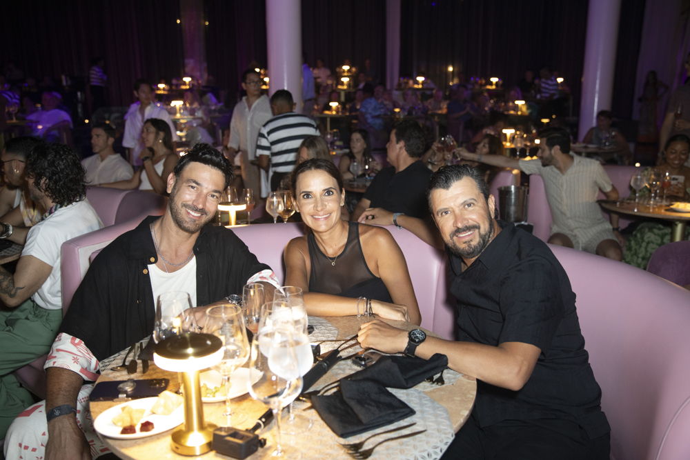 CHRISTIAN CARABIAS, ROCIO Y ALEJANDRO CHENHALLS