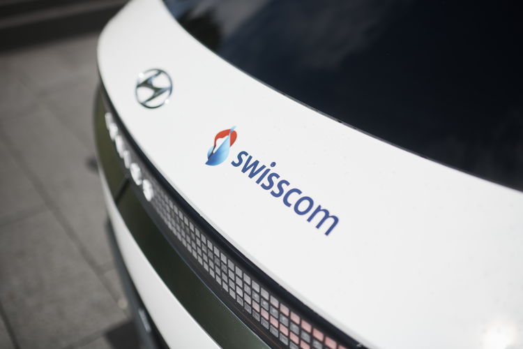 Swisscom elektrifiziert ihre Fahrzeugflotte mit 1’200 E-Autos von Hyundai