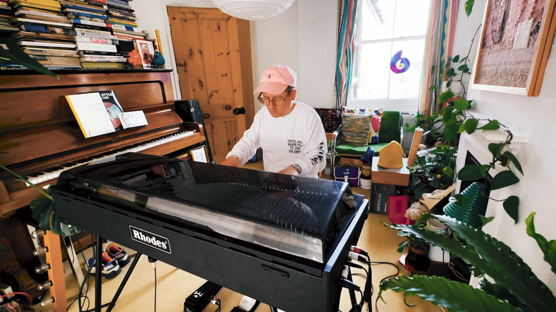 Chip Rhodes Exploring the Rhodes MK8 Piano with Hot Chip's Alexis Taylor - TWICE