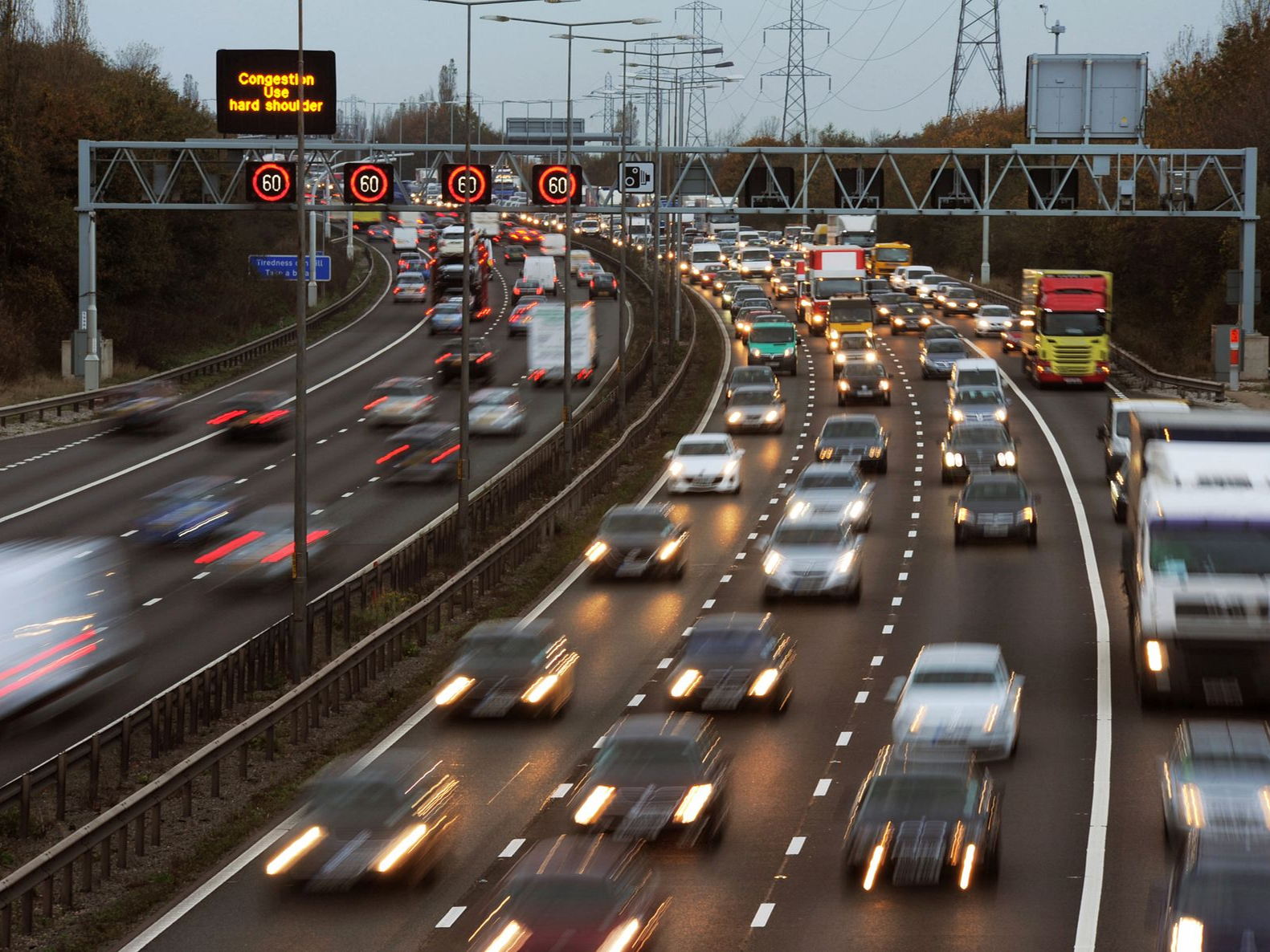 Getaway gridlock: RAC predicts record 29m festive trips before the 25th as the country drives home for Christmas