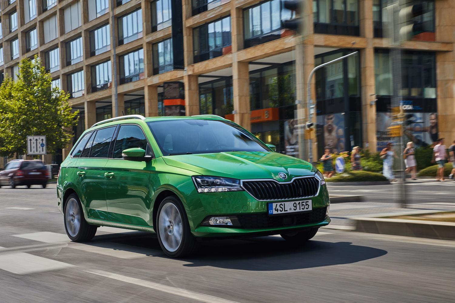 Design and technology update for the ŠKODA FABIA in
2018 – four years after the introduction of the third
generation, ŠKODA extensively modernises its popular
small car. 
