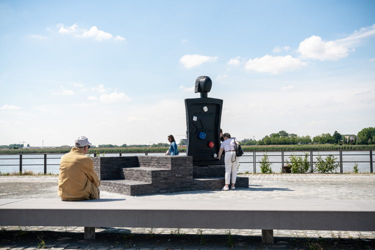 Sammy Baloji, The Long Hand, 2022, collection Kunst in de Stad, Antwerp. Photography: Tom Cornille