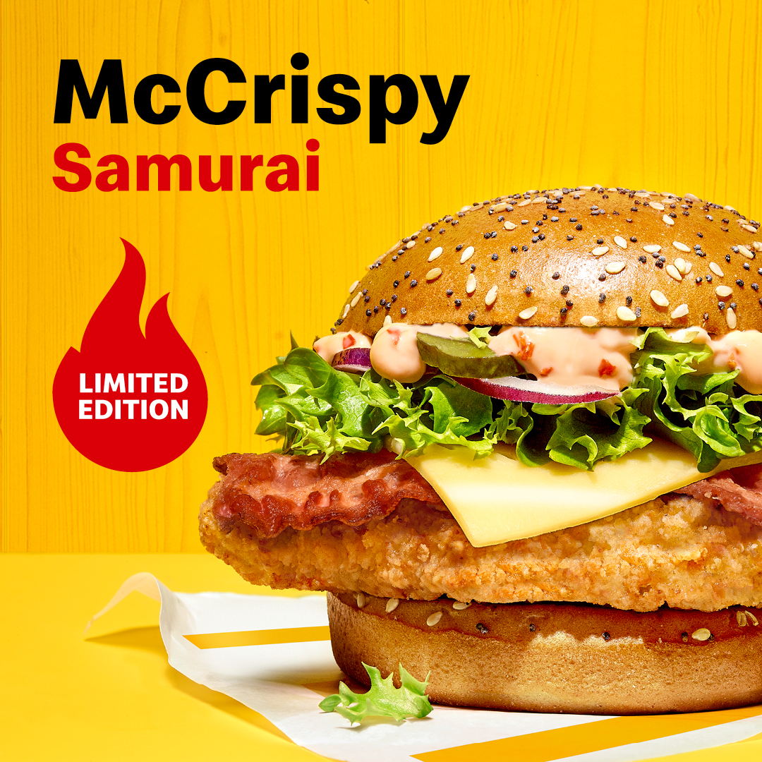De McCrispy Samurai is vanaf vandaag verkrijgbaar in alle Belgische McDonald’s restaurants aan een adviesprijs vanaf € 6,70 à la carte, € 9,80 voor het Medium McMenu en € 10,30 voor het Large McMenu. De McCrispy Samurai is vanaf vandaag verkrijgbaar in alle Belgische McDonald’s restaurants aan een adviesprijs vanaf € 6,70 à la carte, € 9,80 voor het Medium McMenu en € 10,30 voor het Large McMenu.