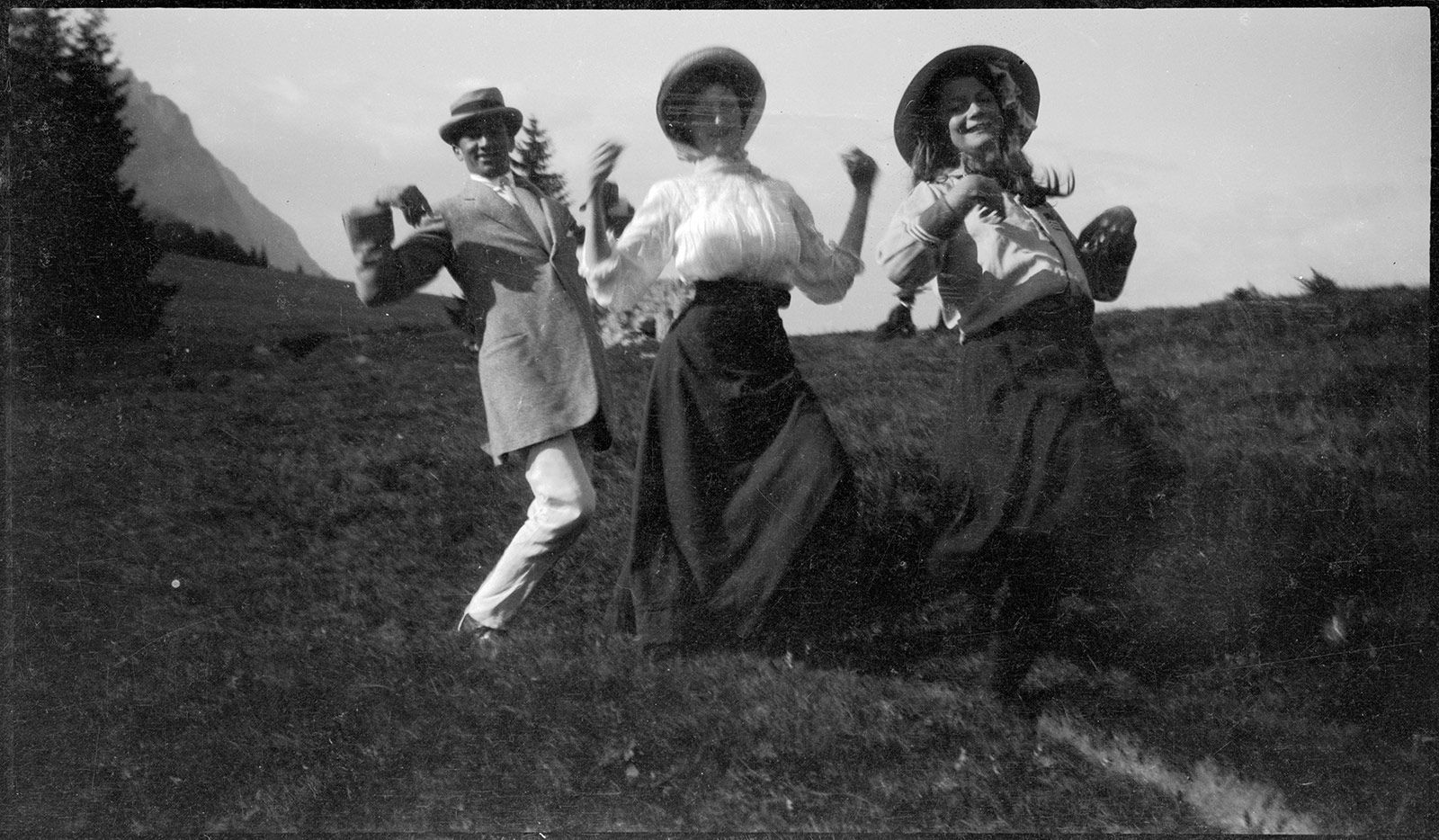 Young people dancing on a meadow, 1900-1910, Collection of Mihai and Anca Oroveanu, Bucharest, Romania.