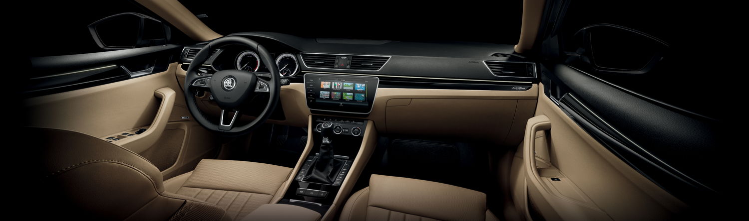 The character of the ŠKODA SUPERB has been further strengthened with new equipment features, for example the driver´s seat with a massage function.