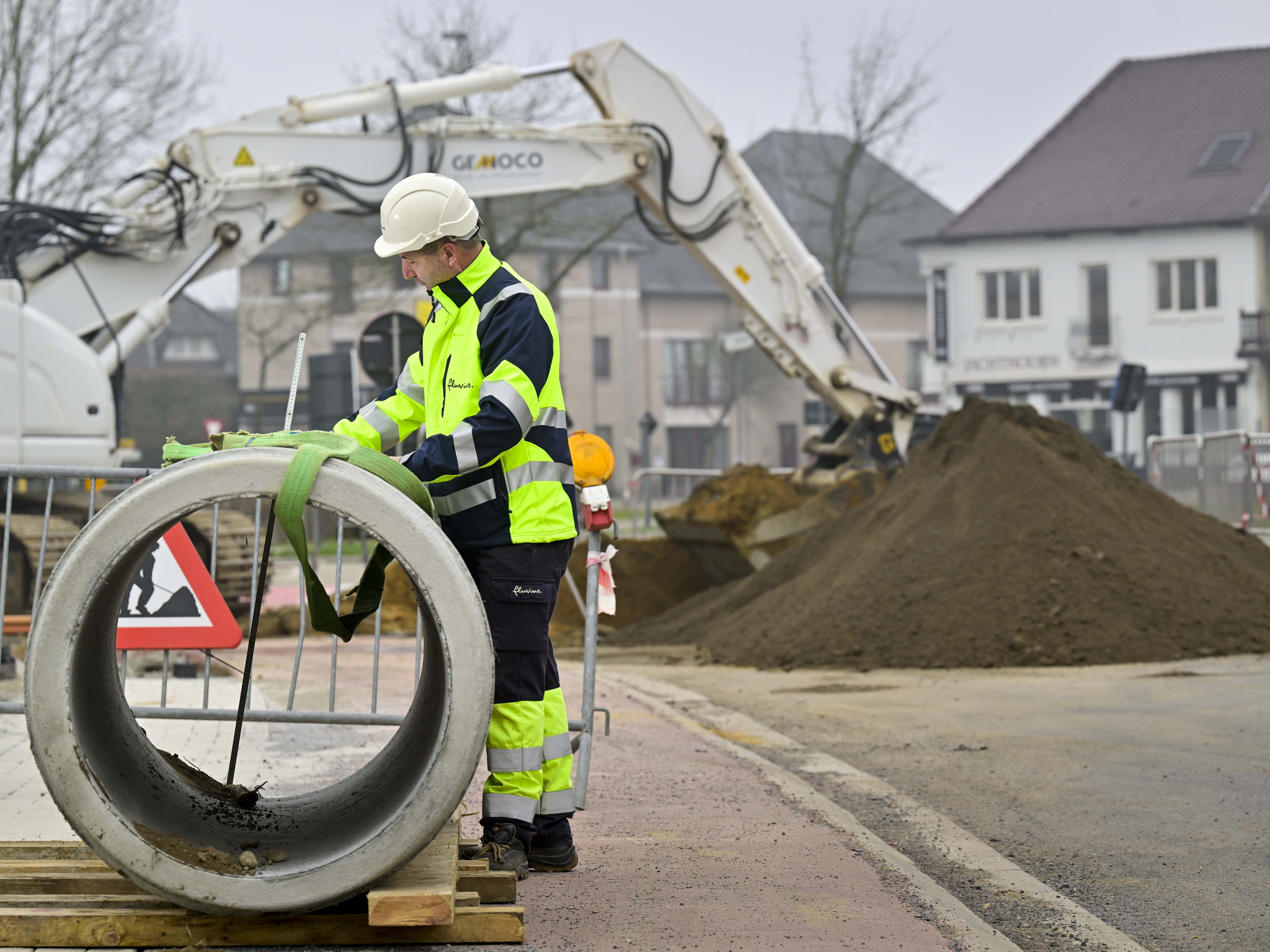 Fluvius makes sewerage Asserweg in Zutendaal ready for the future