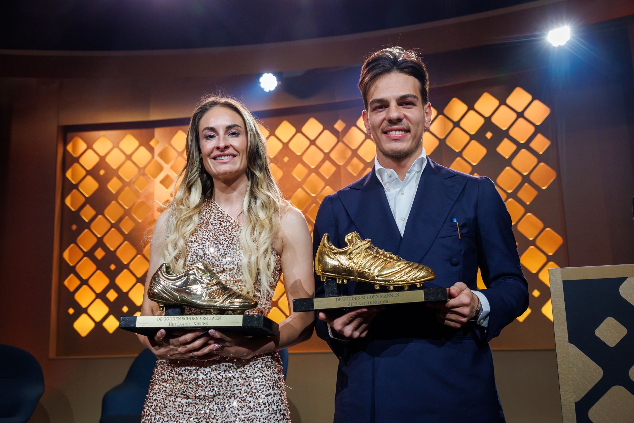 Ardon Jashari and Tessa Wullaert win Golden Shoe for best football player