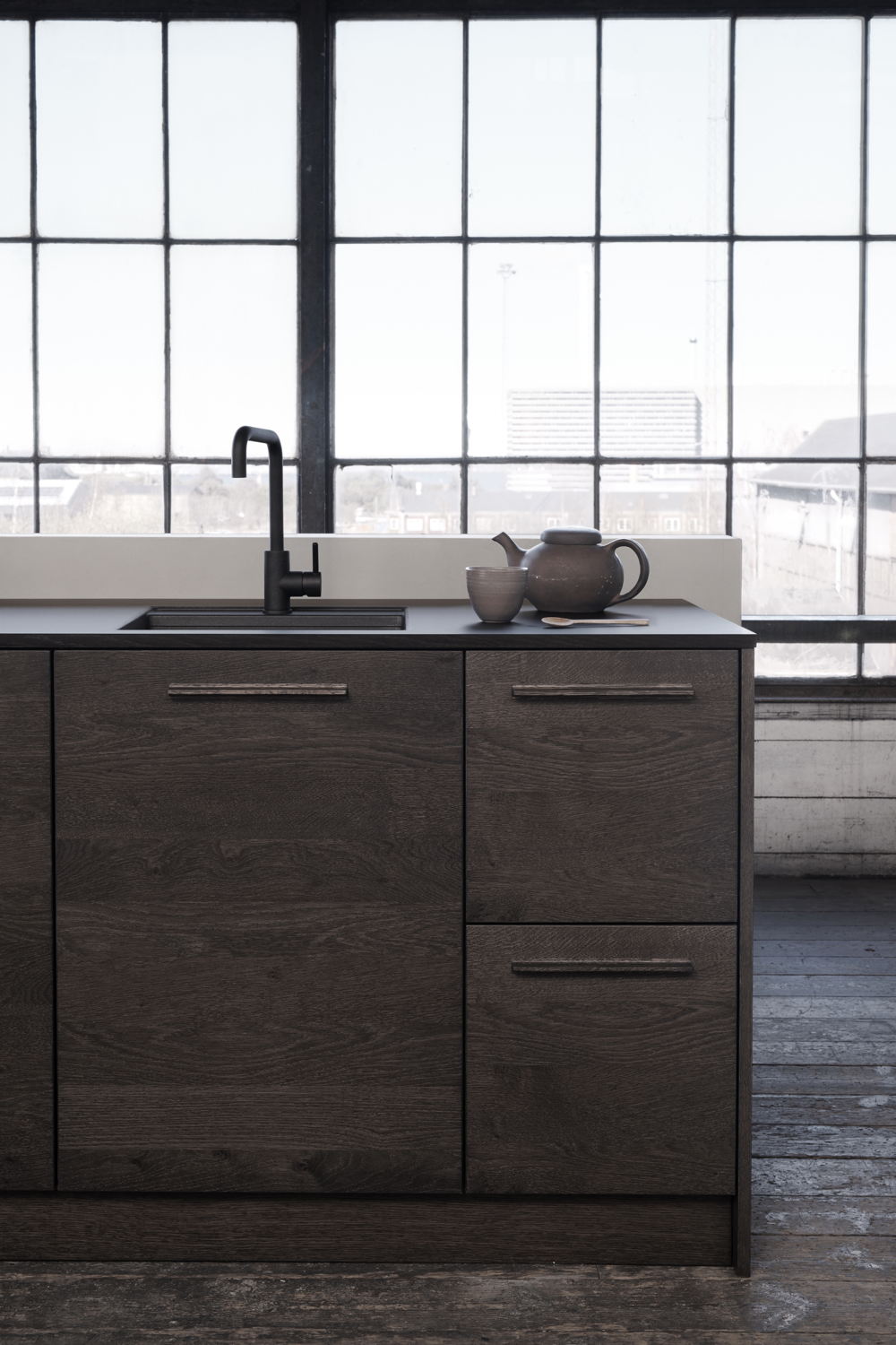 kvik_kitchen_tacto_darkoak_€5.567